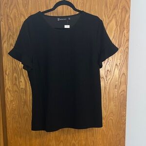 New York & Company Black Short Sleeve Top